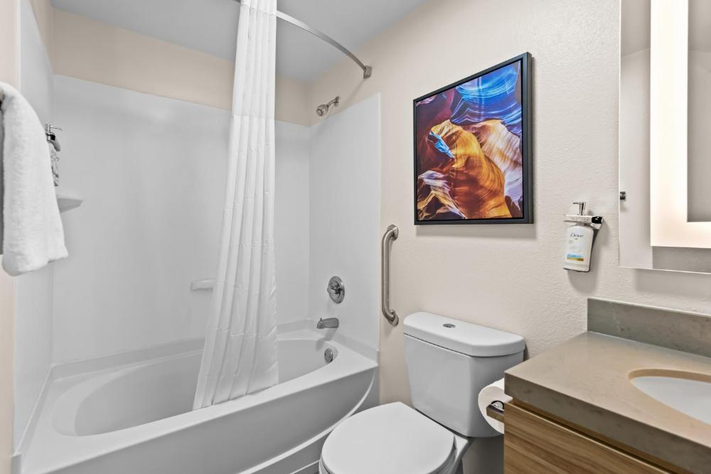 Queen Suite with Two Queen Beds interior